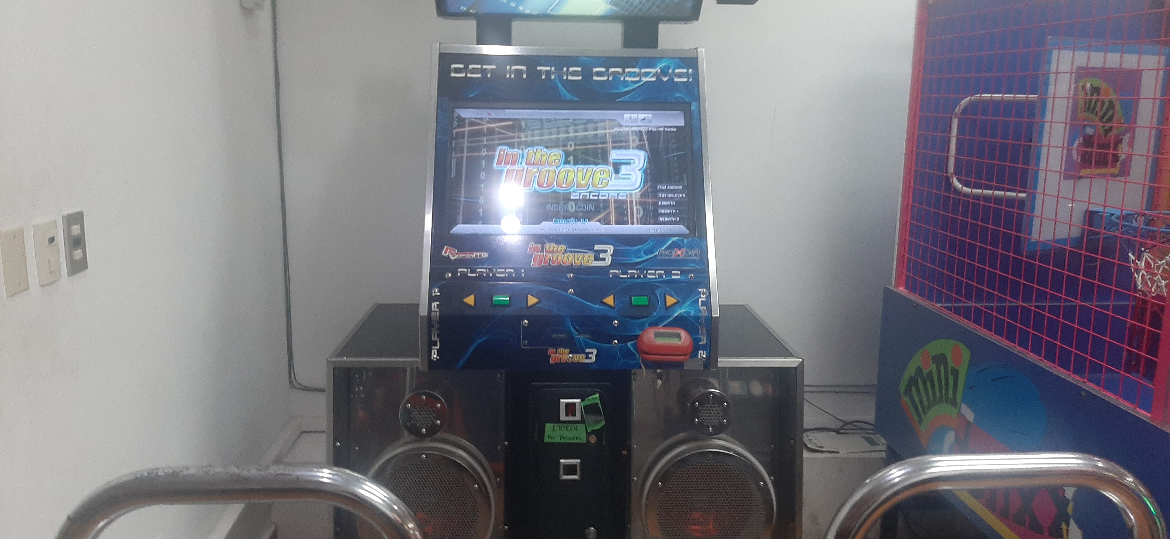 In The Groove 3 Encore Arcade (Horizontal) Arcade Locations Galería