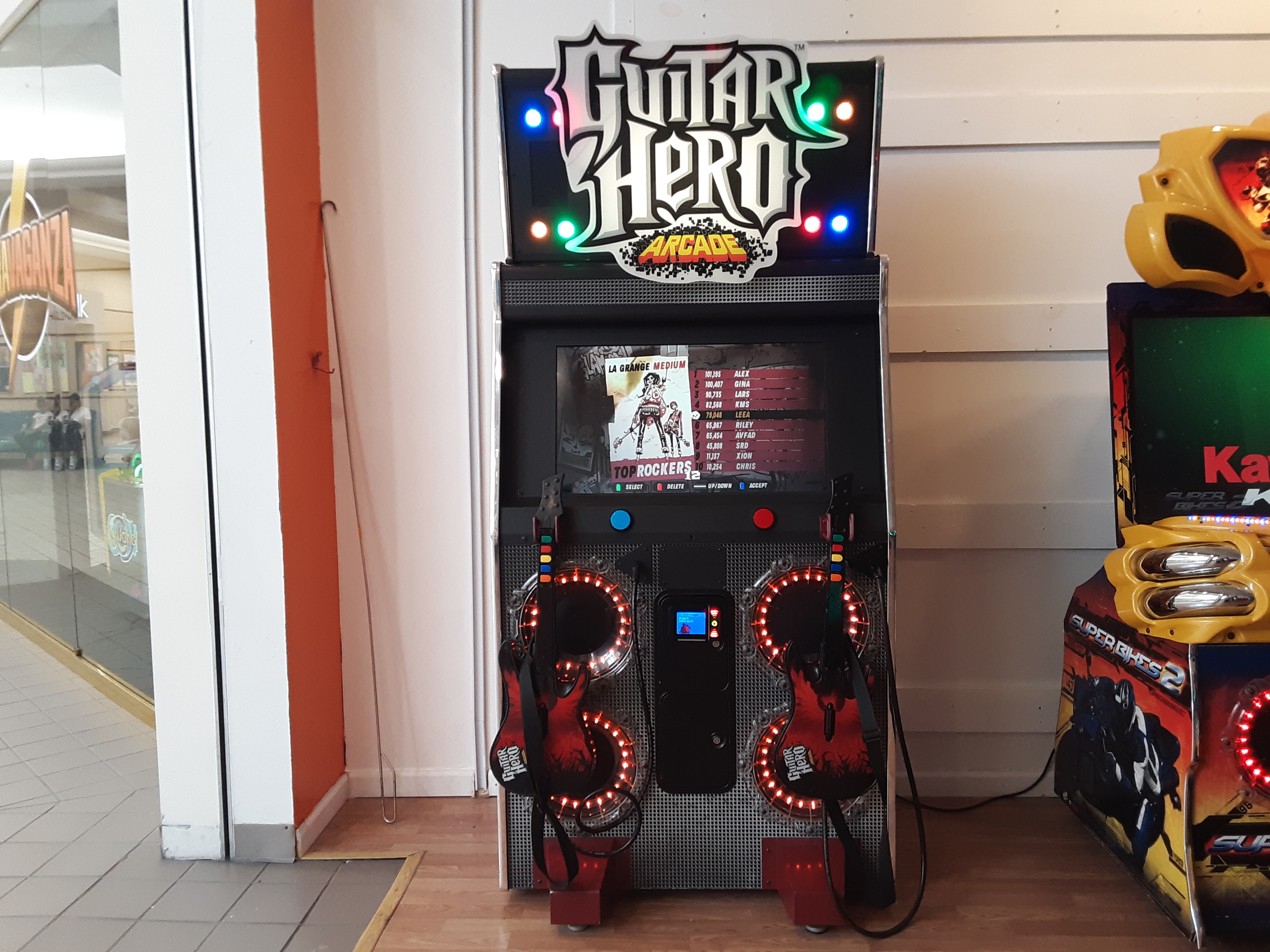 Guitar Hero - Arcade Locations - Picture Gallery - ZIv