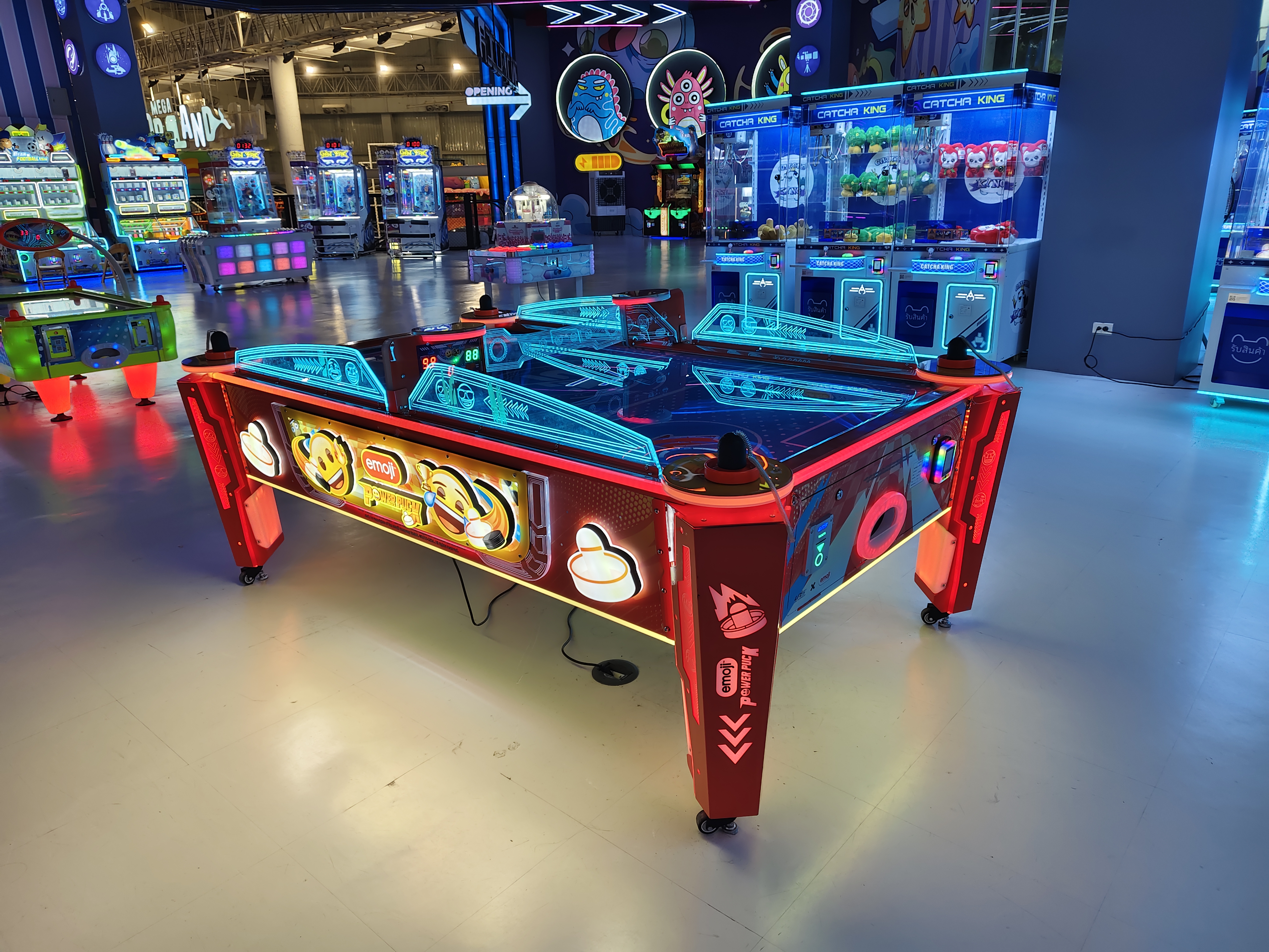 emoji Power Puck cab