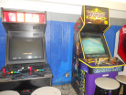 King of Fighters machine and another Gauntlet Dark Legacy machine